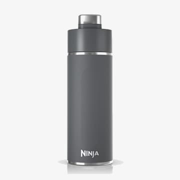 Ninja Thirsti&trade; Botella de viaje de 24 oz, Gris Carb&oacute;n
