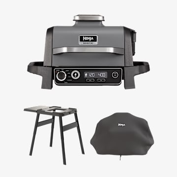 Barbecue elettrico e affumicatore Ninja Woodfire con Custodia e Supporto