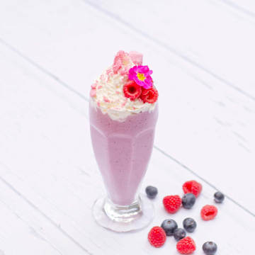 Vegan Mixed Berry Milkshake