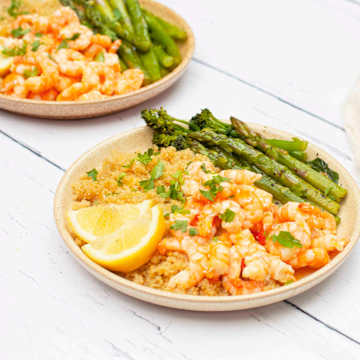Lemon & Garlic Butter King Prawns with Spicy Quinoa