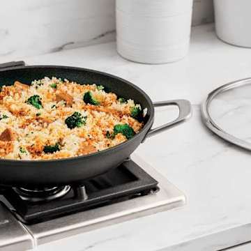 Cheesy Chicken and Broccoli Rice Casserole