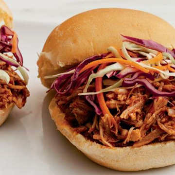 Simple Pulled Pork Sandwiches