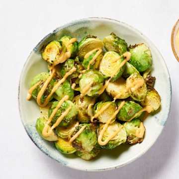 Crispy Brussel Sprouts with Sriracha Mayo