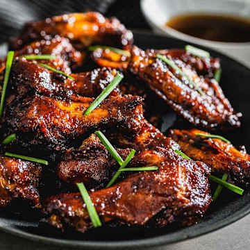 Smoky Maple Bourbon Chicken Wings