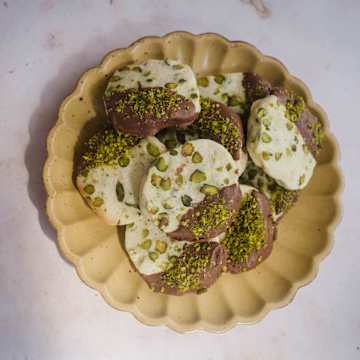 Sabl&eacute;s au chocolat et &agrave; la pistache