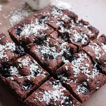 Brownies &agrave; la cerise et &agrave; la noix de coco
