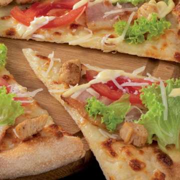 Chicken BLT Flatbread Pizza