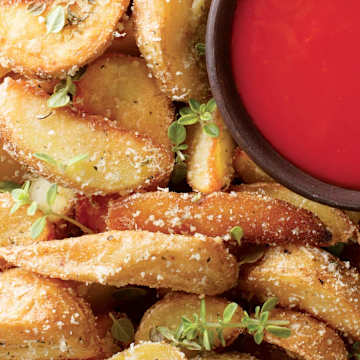 Garlic Parmesan Herbed Potato Wedges