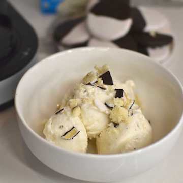 Black and White Cookie Protein Ice Cream