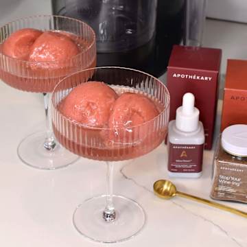 Wine Down &trade; Strawberry Sorbet Float