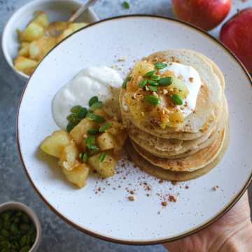 Apple & Cinnamon Pancakes