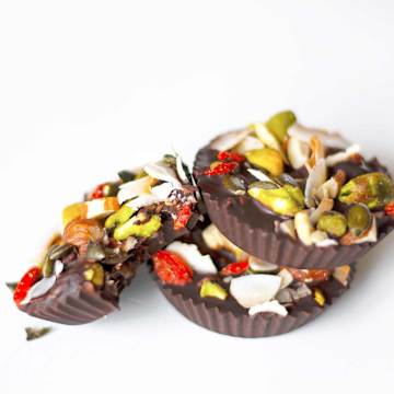 Healthy Chocolate Trail Mix Cups