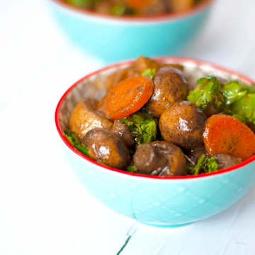 Thai Garlic & Black Pepper Mushrooms