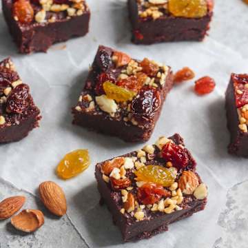 Fruit & Nut Chocolate Bites