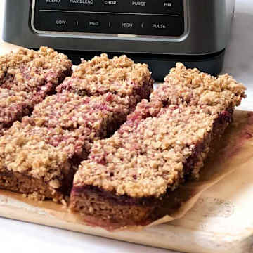 Raspberry Crumble Bars