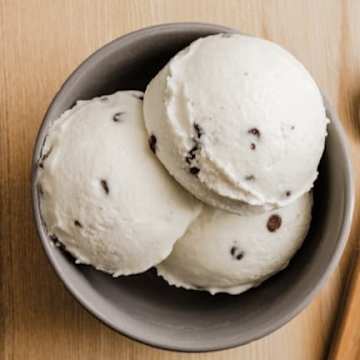 Vanilla Ice Cream with Chocolate Chips