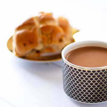 Hot Cross Bun Hot Chocolate