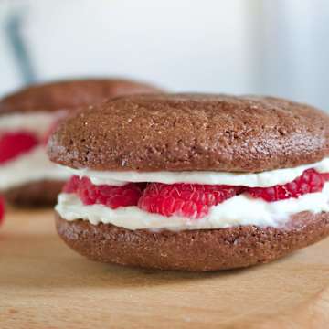 Chocolate Cheese & Raspberry Whoopie Cookies