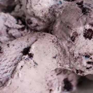 Lavender Cookies &lsquo;n Cream Ice Cream