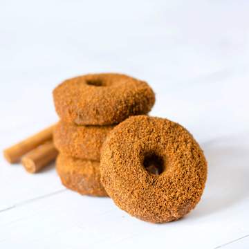 Raw Vegan Cinnamon Donuts