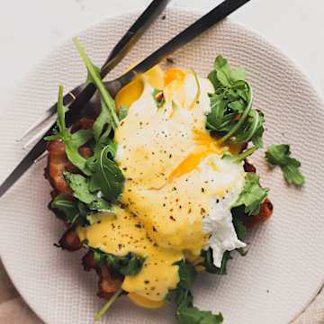 2 minute Hollandaise Sauce