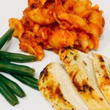 Chicken Breast, Green Beans, & Shells with Vodka Sauce