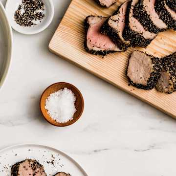 Herb-Rubbed Pork Tenderloin With Zucchini Spears