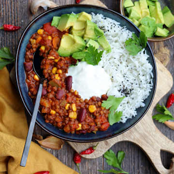 Chilli Con Carne with Rice and Avocado