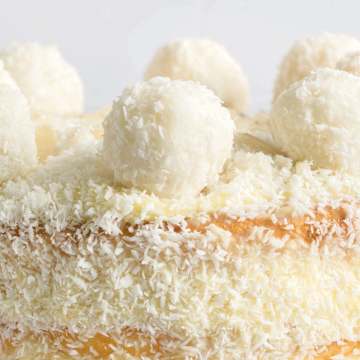 Yellow Almond Cake with Coconut Topping