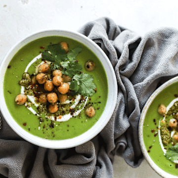 Garlic, Broccoli & Chickpea Soup