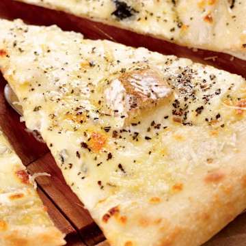 Homemade Thin Crust White Pizza