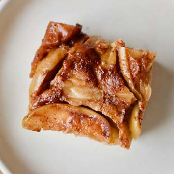 Apple & Cinnamon Upside-Down Tray Bake