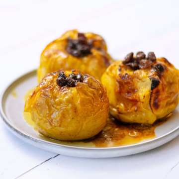 Steam Baked Stuffed Apples