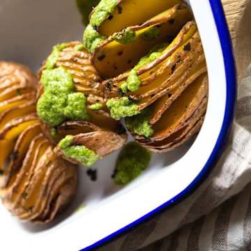 Hassleback Potatoes with Vegan Pesto