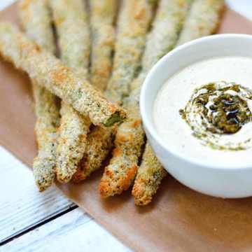 Crispy Breaded Asparagus with Creamy Pesto Dip