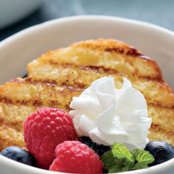 Grilled Pound Cake Sundaes