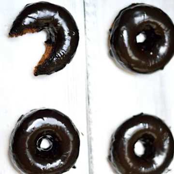 Pumpkin Spice Baked Mochi Donuts