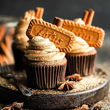 Biscoff Vegan Cupcakes