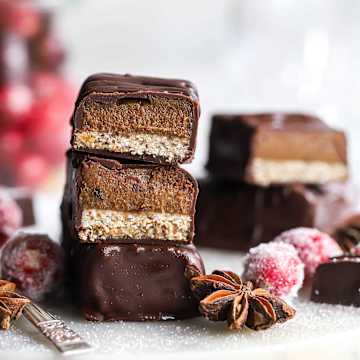 Gingerbread Caramel Bars