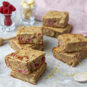 Raspberry & Macadamia Blondies