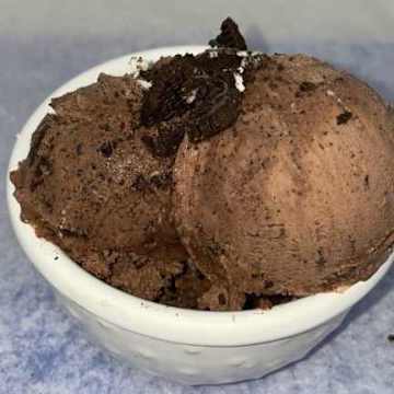 Chocolate Cookies and Cream Ice Cream