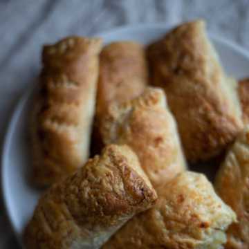 P&acirc;tisseries au fromage et au poulet