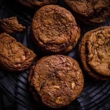 Chocolate Cardamom Cookies