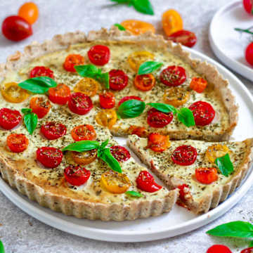 Quiche v&eacute;g&eacute;talienne aux tomates et au basilic
