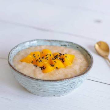 Riz-pudding tha&iuml;landais cr&eacute;meux &agrave; la noix de coco