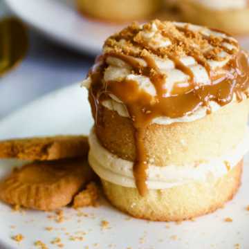 Mini g&acirc;teaux &eacute;tag&eacute;s au Biscoff