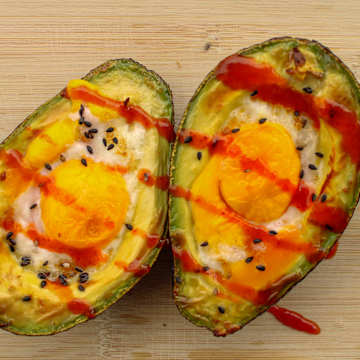 Avocado & Egg Boats