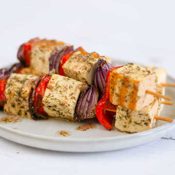 Gegrillter Tofu-Paprika-Spie&szlig;e