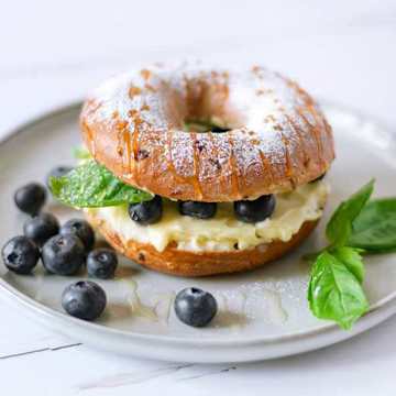 Bagel &agrave; la myrtille