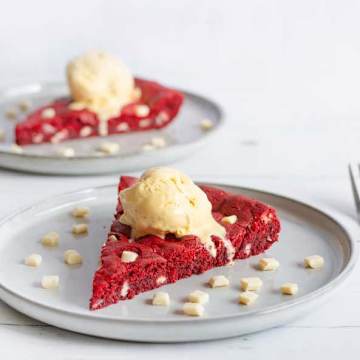 Biscuit de velours rouge